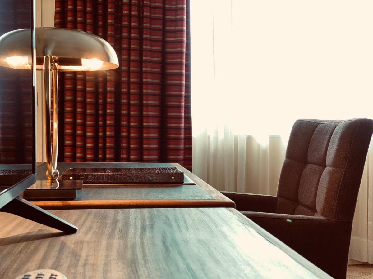 Hotel Memling Киншаса Экстерьер фото