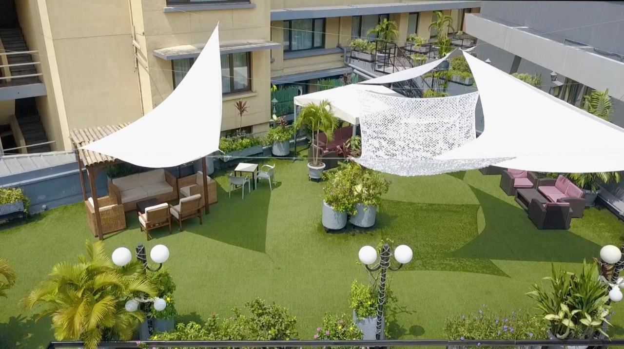 Hotel Memling Киншаса Экстерьер фото